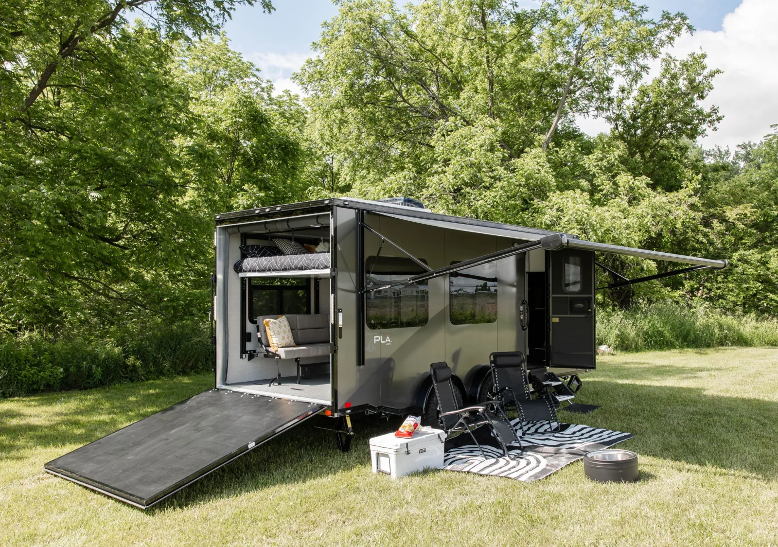 Plā 450 Mid-Size Configurable Toy Hauler — view 8