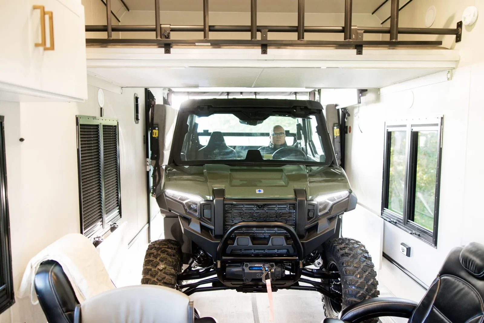 Plā 750 Fifth Wheel Toy Hauler — view 8