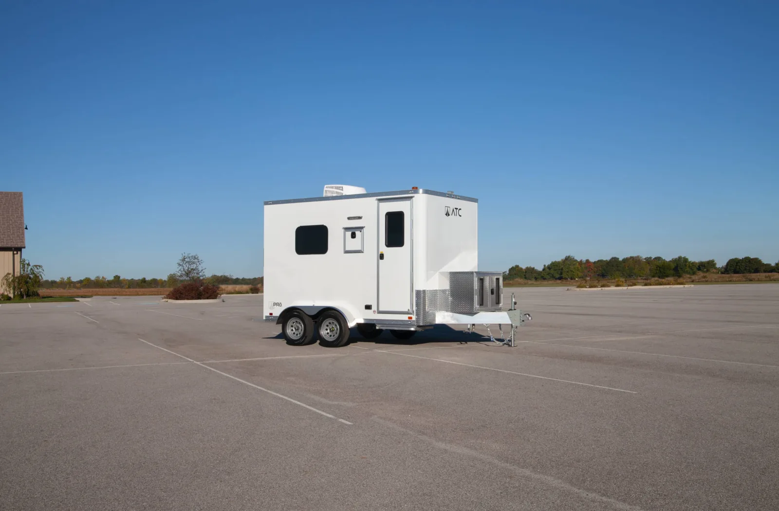Prō 300F Fiber Optic Splicing Trailer