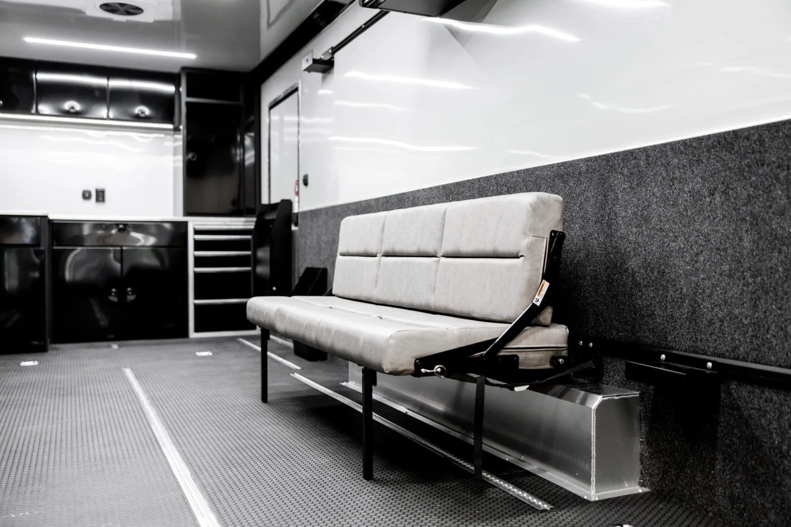 Rōm 500/550 Heavy-Duty Car Hauler — view 10