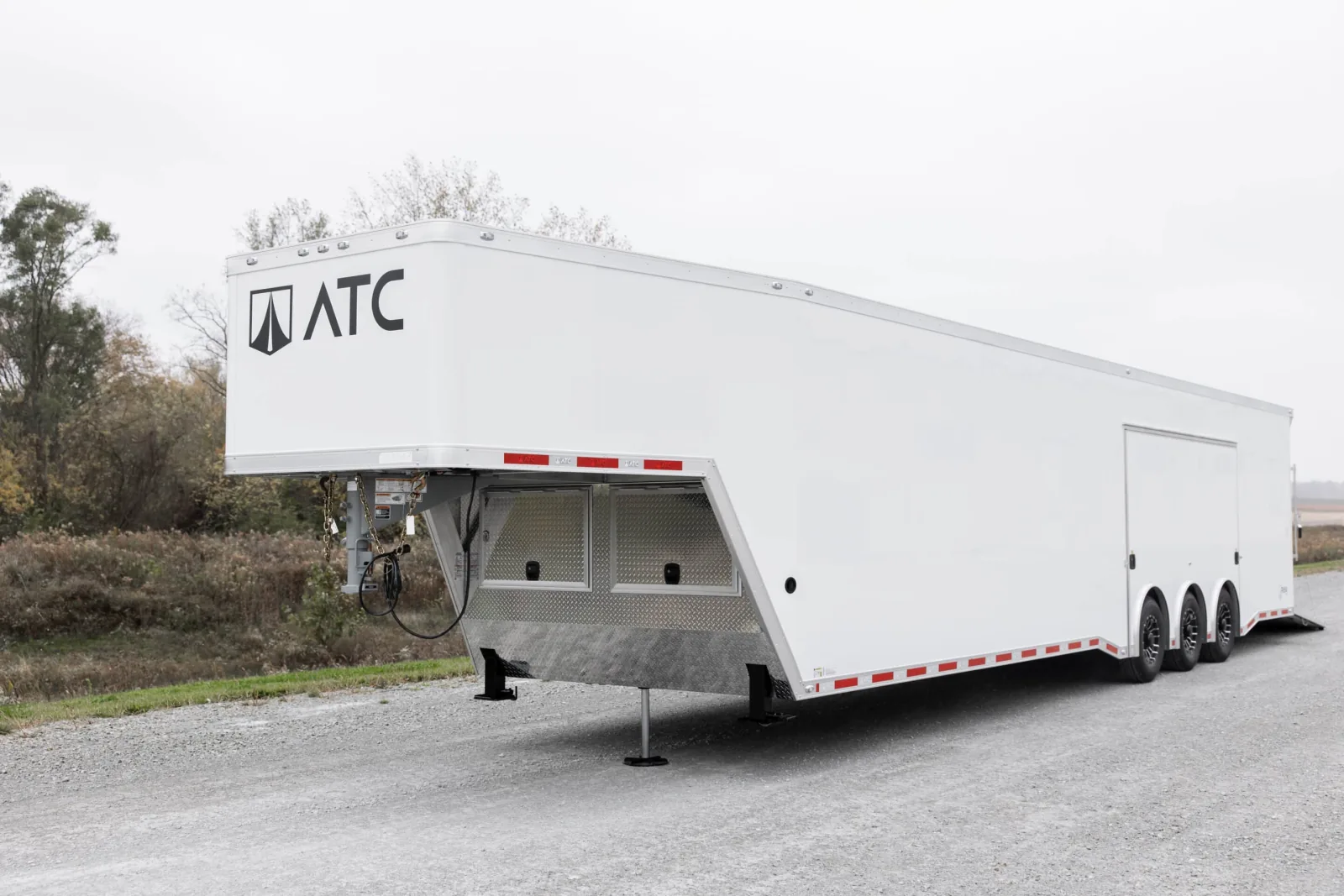 Rōm 700/750G Gooseneck Car Hauler — view 4