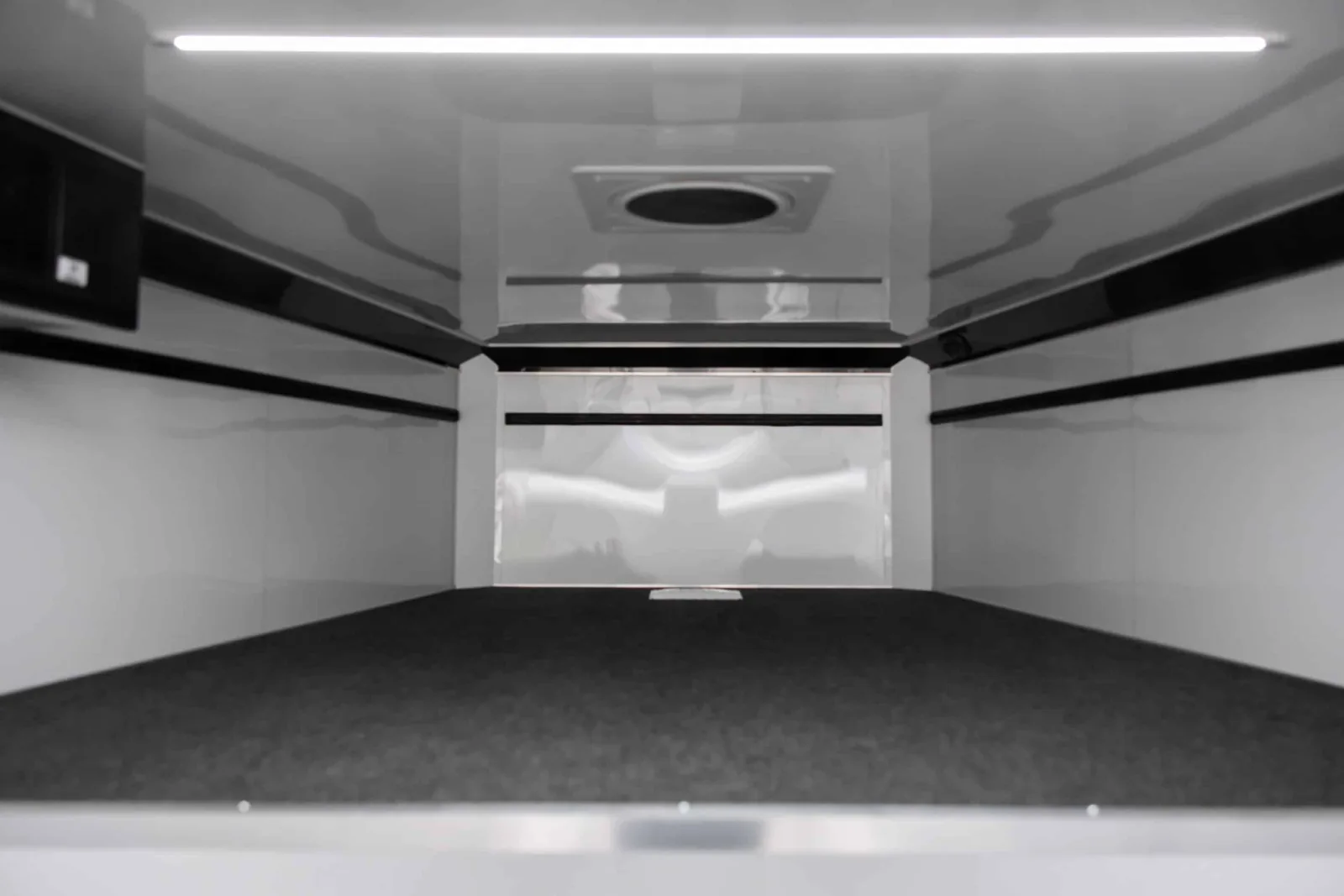 Rōm 700/750G Gooseneck Car Hauler — view 10